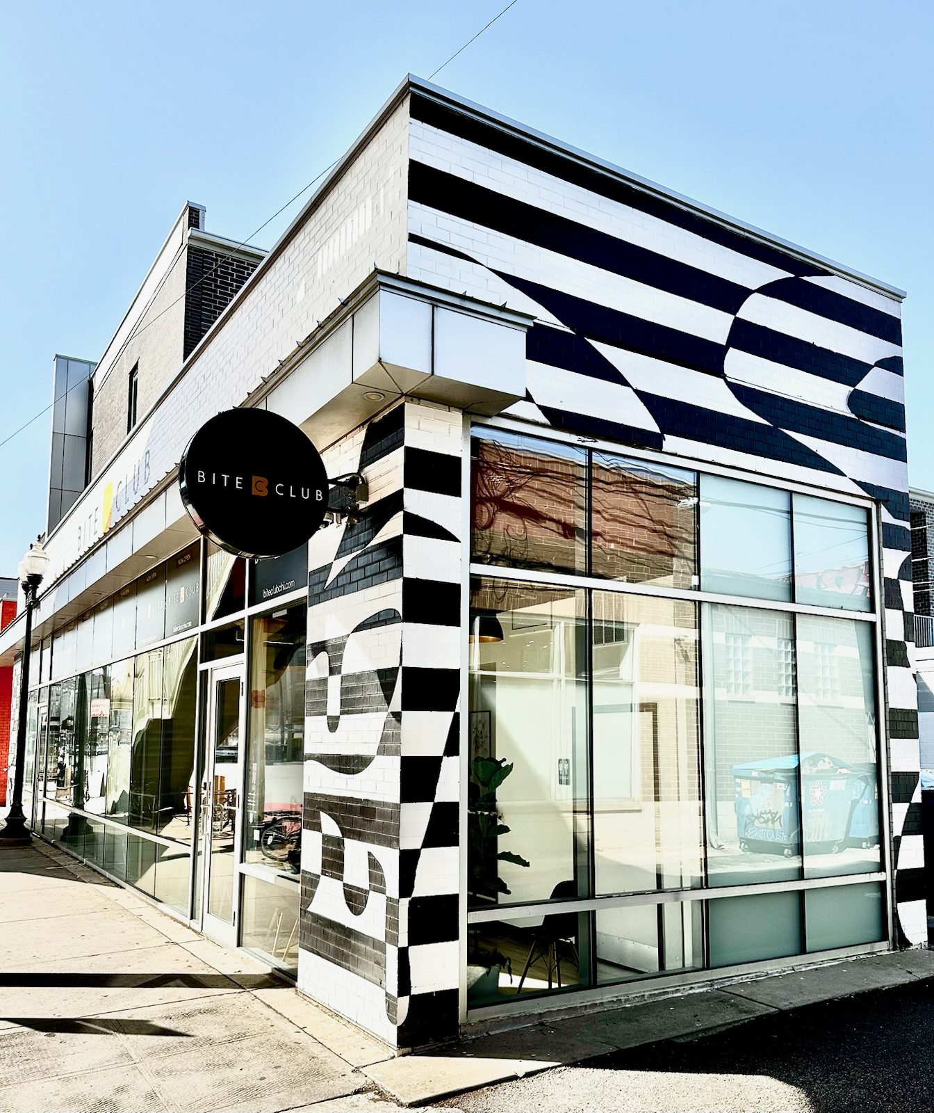 Bite Club Bucktown Chicago Dentist Office Exterior